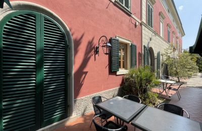 Historic Villa for sale Lavaiano, Tuscany, Image 3/11