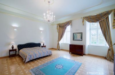 Castle for sale Hlavní město Praha, Bedroom