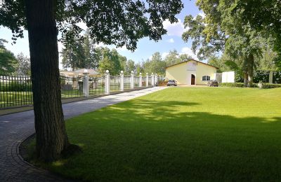 Castle for sale Hlavní město Praha, Outbuilding