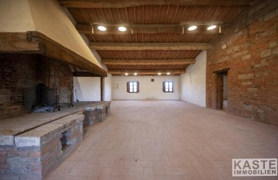 Monastery for sale Peccioli, Tuscany:  Fireplace