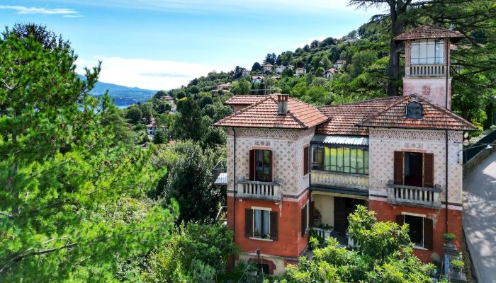Historic Villa for sale 28838 Stresa, Piemont