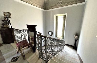 Historic Villa for sale Verbano-Cusio-Ossola, Intra, Piemont:  Staircase