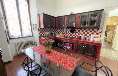 Historic Villa for sale Verbano-Cusio-Ossola, Intra, Piemont:  Kitchen