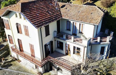 Historic Villa for sale 28010 Nebbiuno, Alto Vergante, Piemont:  