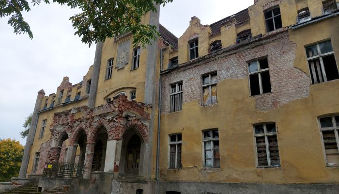 Castle Dobrowo 5