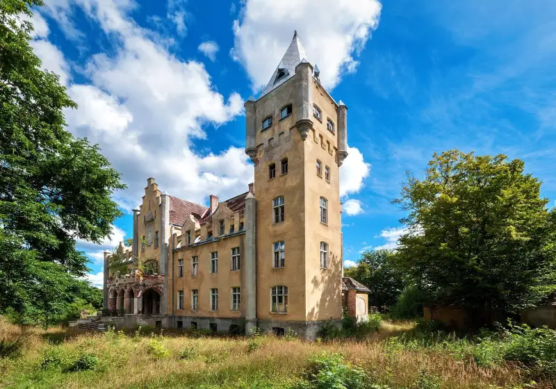 Castle for sale Dobrowo, West Pomerania,  Poland, 1