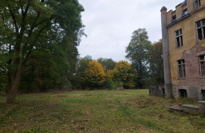 Castle for sale Dobrowo, West Pomerania, Palace Garden