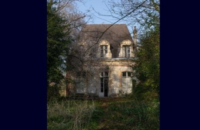 Castle for sale Louviers, Normandy:  