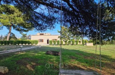 Character properties, Refurbished character villa with olive grove in Francavilla Fontana