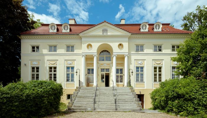 Castle for sale Samotwór, Lower Silesian Voivodeship,  Poland