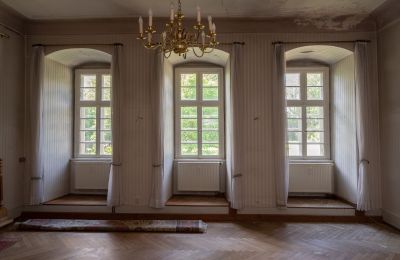 Castle for sale Baden-Württemberg, Gr. Zimmer im li9nken Flügel