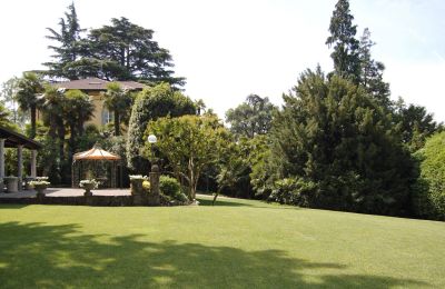 Historic Villa for sale Merate, Lombardy:  Garden