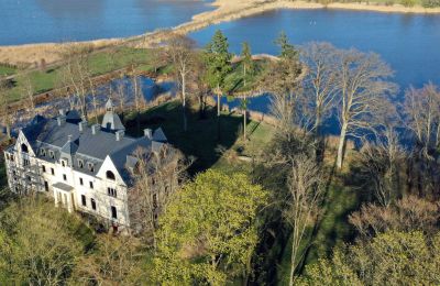 Character properties, Country Estate by the lake in West Pomerania, 217 ha of land optional