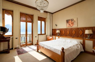 Historic Villa for sale Bellano, Lombardy:  Bedroom