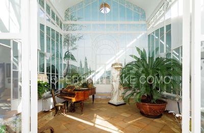 Historic Villa for sale Griante, Lombardy:  Entrance Hall