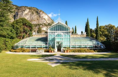 Historic Villa for sale Griante, Lombardy:  Front view