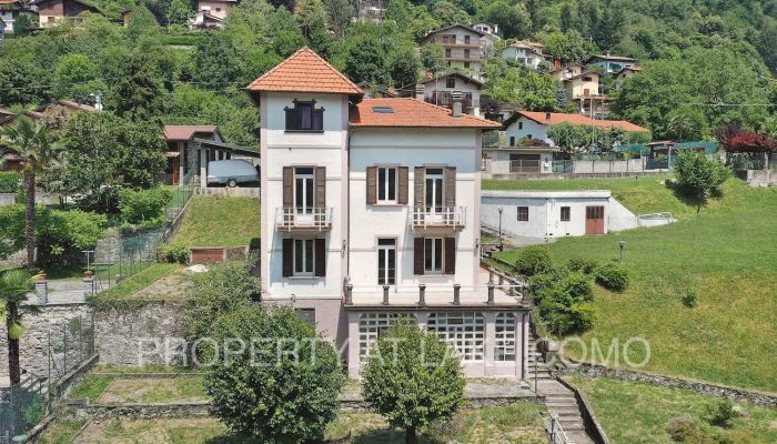 Historic Villa Dizzasco, Lombardy