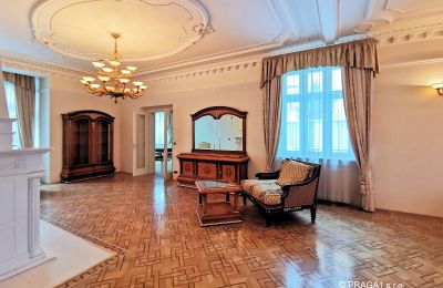 Historic Villa for sale Hlavní město Praha, okres Hlavní město Praha, Praha, Bubeneč, Hlavní město Praha:  Living Room
