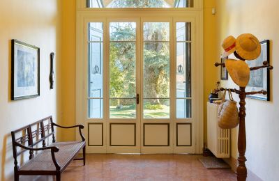 Historic Villa for sale 22019 Tremezzo, Lombardy:  Entrance Hall