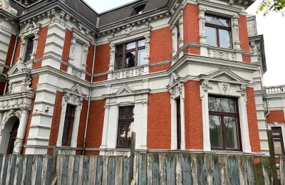 Castle for sale Tomaszów Mazowiecki, Barlickiego 32, Łódź Region, Image 2/8