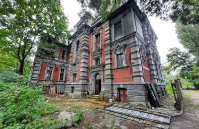 Character properties, Magnificent neo-Renaissance villa in Tomaszów Mazowiecki