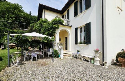 Historic Villa for sale Bee, Piemont:  Entrance