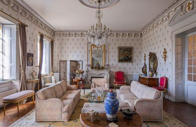 Castle for sale Saint-Bertrand-de-Comminges, Occitania, Living Area