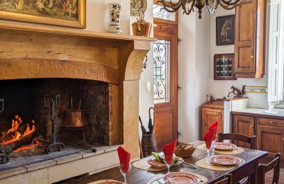 Castle for sale Saint-Bertrand-de-Comminges, Occitania:  Kitchen