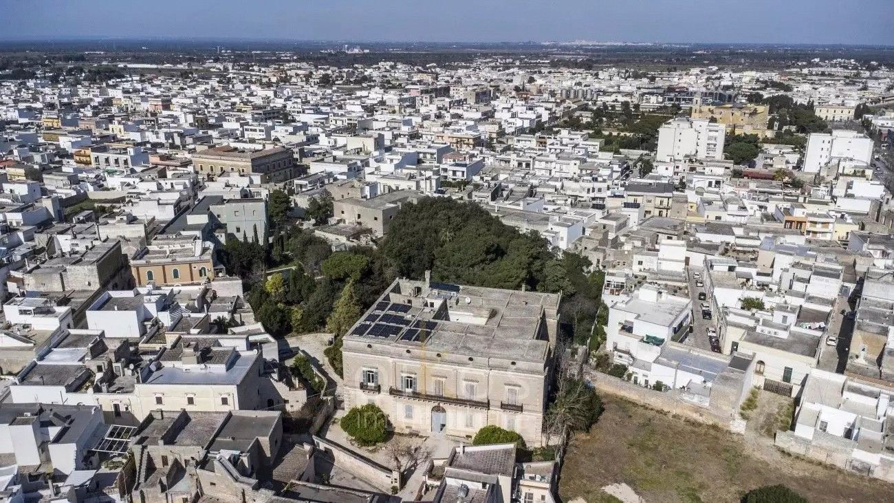 Photos Grande elegant palace in Manduria with garden and pool