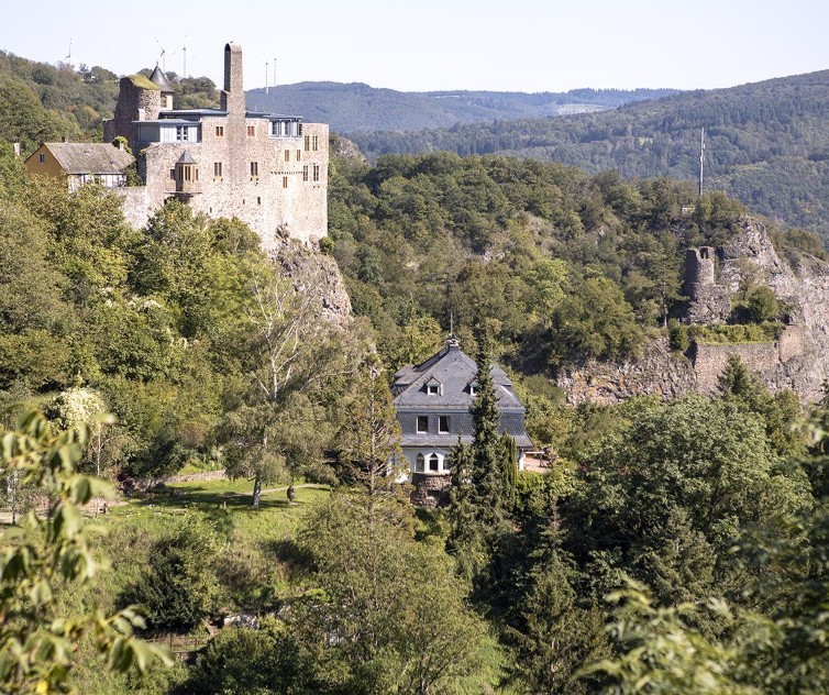 Castle in Velké Dvorce Photoportico