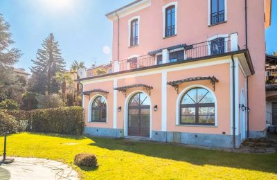 Historic Villa for sale 28838 Stresa, Binda, Piemont:  