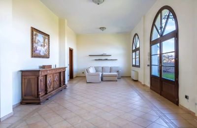 Historic Villa for sale 28838 Stresa, Piemont, Image 3/28