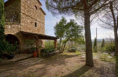 Historical tower for sale 06059 Vasciano, Umbria:  