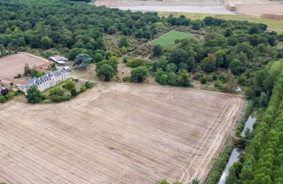 Castle for sale Loudun, New Aquitaine:  Drone