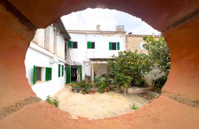 Manor House for sale Ses Salines, Balearic Islands, Image 2/9