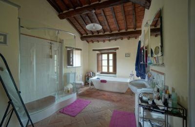 Country home for sale 06019 Preggio, Umbria, Image 16/32