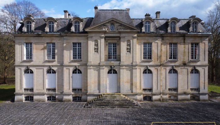 Castle Chantilly 3