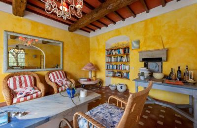 Country home for sale Vicchio, Tuscany, Image 11/39