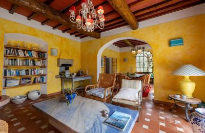 Country home for sale Vicchio, Tuscany, Image 34/39