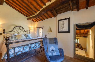 Country home for sale Lamole, Tuscany, Image 28/37