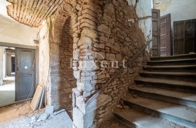 Castle for sale Kounice, Zámek Kounice, okres Nymburk, Hallway