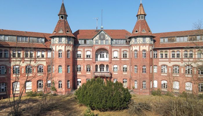Castle for sale Landkreis Spree-Neiße, Kolkwitz,  Germany
