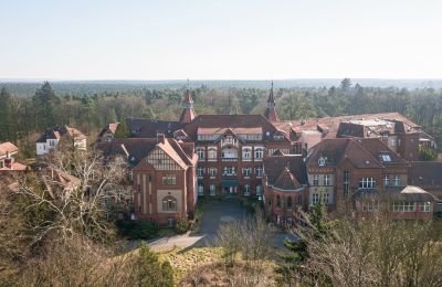 Castle for sale Cottbus, Klinikbereich 7, Brandenburg, Front view