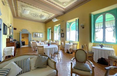 Historic villa for sale Bee, Piedmont, Large Hall