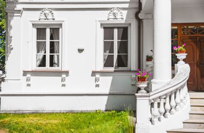 Manor House for sale 05-332 Żaków, Mazovia, Entrance