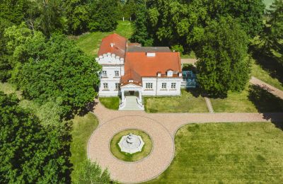 Historic properties, Palace with park near Warsaw