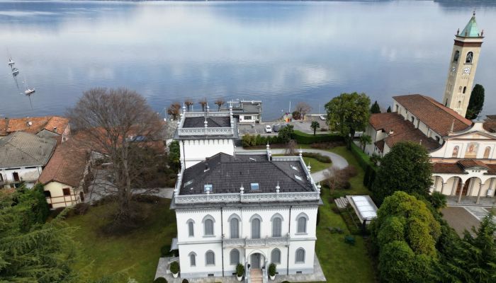 Historic Villa for sale 28040 Lesa, Piemont,  Italy