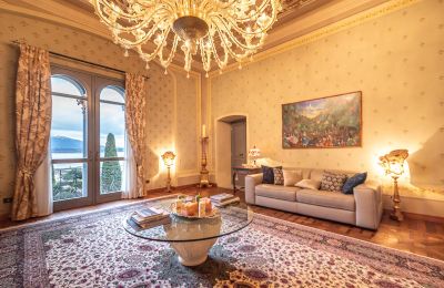 Historic Villa for sale 28040 Lesa, Piemont, Image 5/42