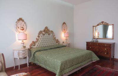Historic villa for sale Belgirate, Piedmont, Image 20/39