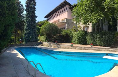 Historic villa for sale Belgirate, Piedmont, Image 6/39